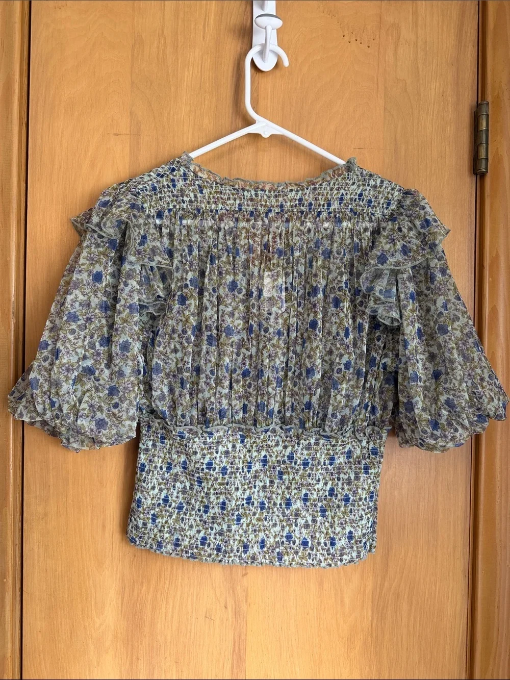 Free People Beatrice Floral Smocked Peasant Blouse Size Medium NWT